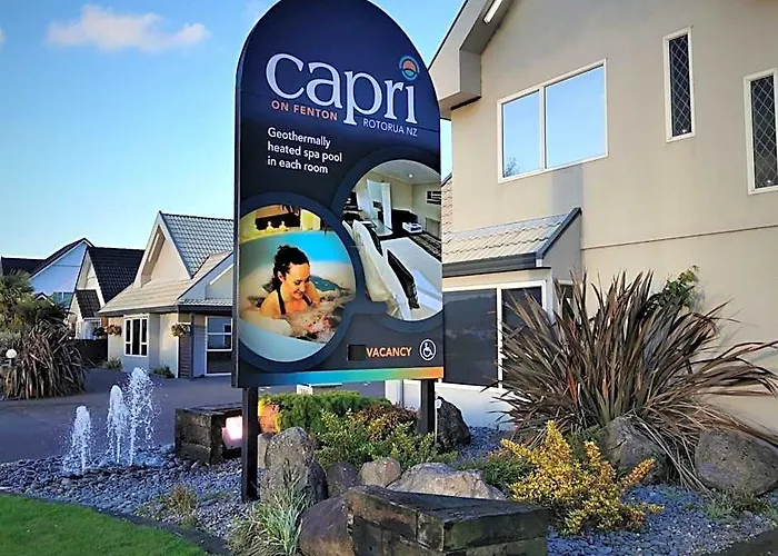 Capri On Fenton